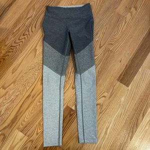 Athletic leggings